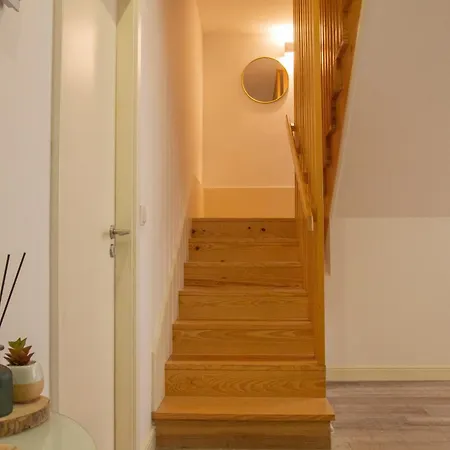 Apartamento T2 Pedra Do Bonfim, Centro Do Com Pátio E Churrasqueira