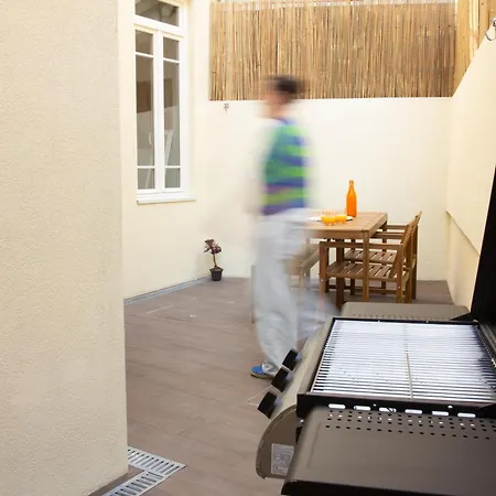 아파트 Peaceful & Spacious 2br W Private Patio & Bbq *